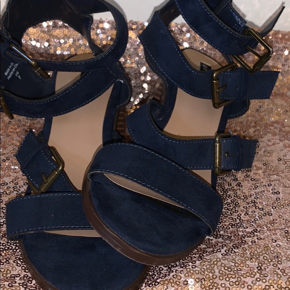 Heels - Picture 2 of 2